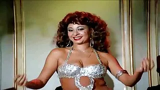 সরস নগ্ন ভগ ফোয়ারা মধ্যে একটি গরম ম্যান এন্ড ডগ সেক্স ভিডিও পুল