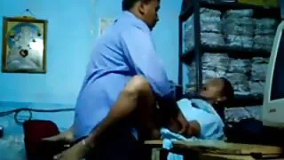 উপলব্ধ মাই এবং উড়িষ্যা সেক্স ভিডিও ভাল পানীয় সঙ্গে একটি ক্লাব সেক্স পার্টি